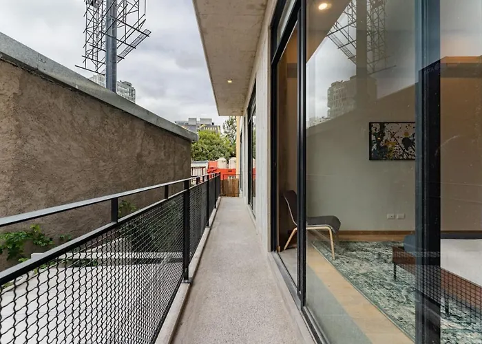 Stylish Haven W/ Balcony Steps To Jazz Bar & Cafes