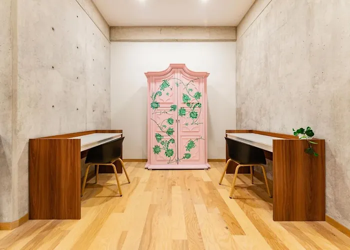 Stylish Haven W/ Balcony Steps To Jazz Bar & Cafes