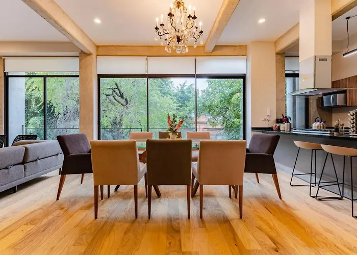 Сasa de vacaciones Stylish Haven W/ Balcony Steps To Jazz Bar & Cafes
