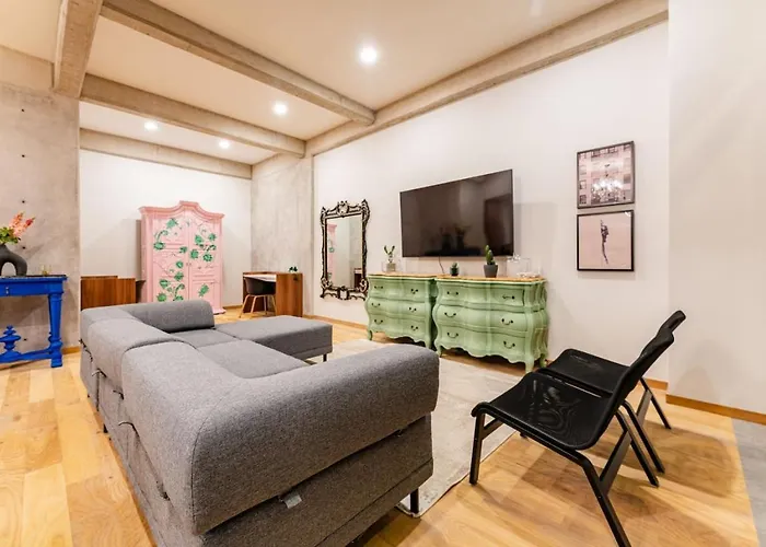 Stylish Haven W/ Balcony Steps To Jazz Bar & Cafes Сasa de vacaciones